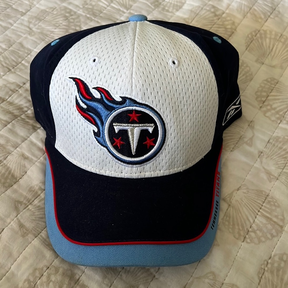 Rebook NFL hat, navy light blue and red